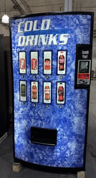 Royal 660 cold drink vending machine